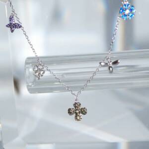 RI01479þCollier Lucky Charms Nature