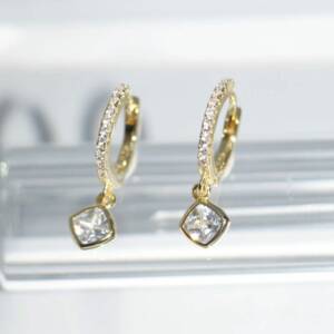 SL01351þBoucle Mini Creole Charms Losange Dore
