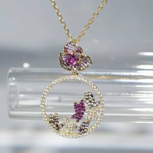 SL01532þCollier Cercle Papillon Multicolore Dore